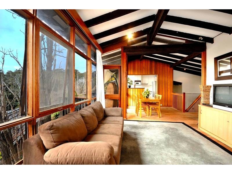 42 Blackbutt Ave, Lugarno NSW 2210