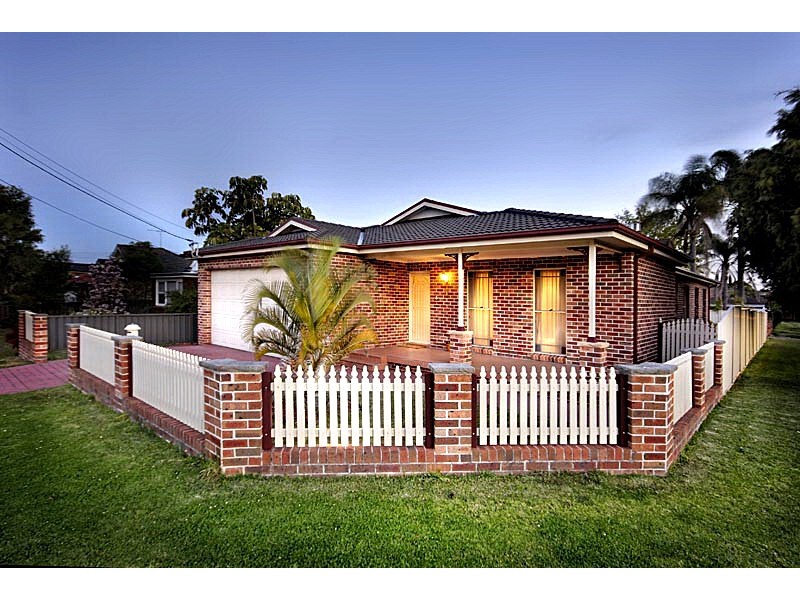 33 Blackshaw Avenue, Mortdale NSW 2223