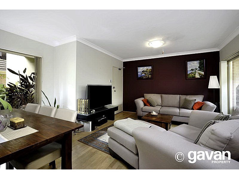 2/52 West Street, Hurstville NSW 2220
