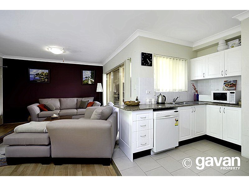 2/52 West Street, Hurstville NSW 2220