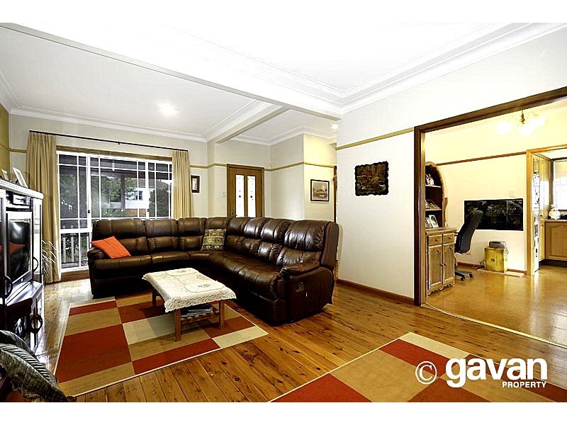 28 Tournay Street, Peakhurst NSW 2210