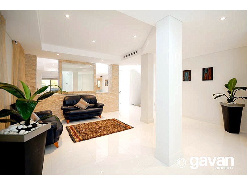 15 Baltimore Road, Mortdale NSW 2223