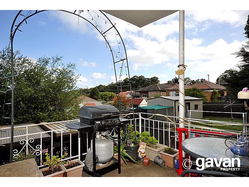 2/126 Railway Parade, Mortdale NSW 2223