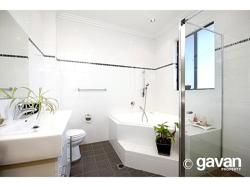 9 Rolestone Avenue, Kingsgrove NSW 2208