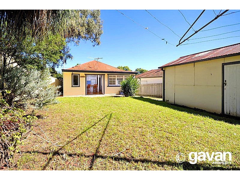 84 Jersey Avenue, Mortdale NSW 2223