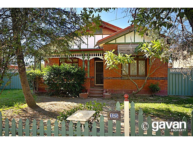 15 Waratah Street, Oatley NSW 2223