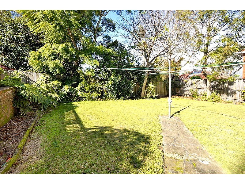 1 Centre Street, Blakehurst NSW 2221