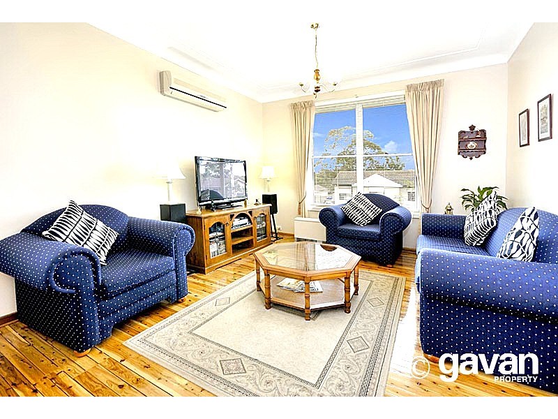11 Boatwright Ave, Lugarno NSW 2210
