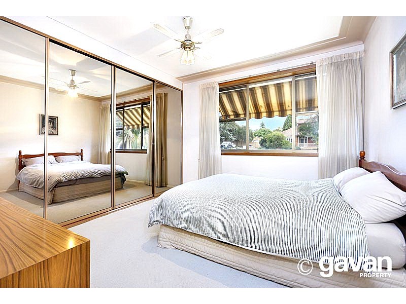 2 Carinya Place, Carss Park NSW 2221