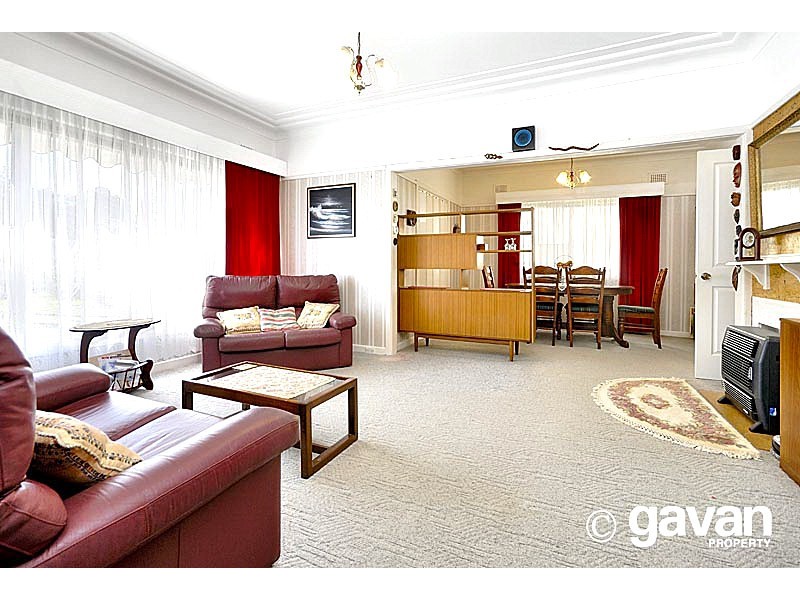 31 Denman St, Hurstville NSW 2220