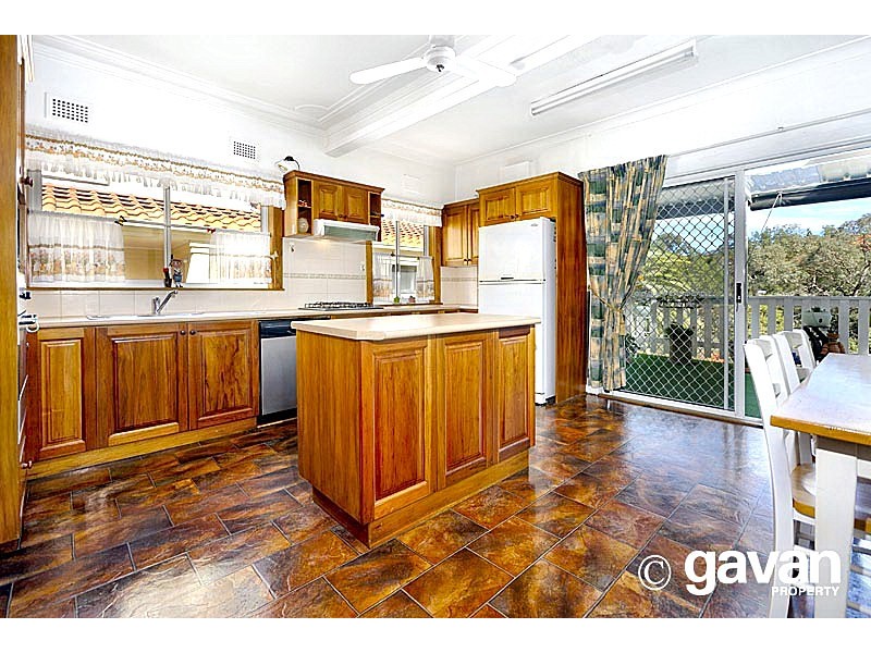 31 Denman St, Hurstville NSW 2220