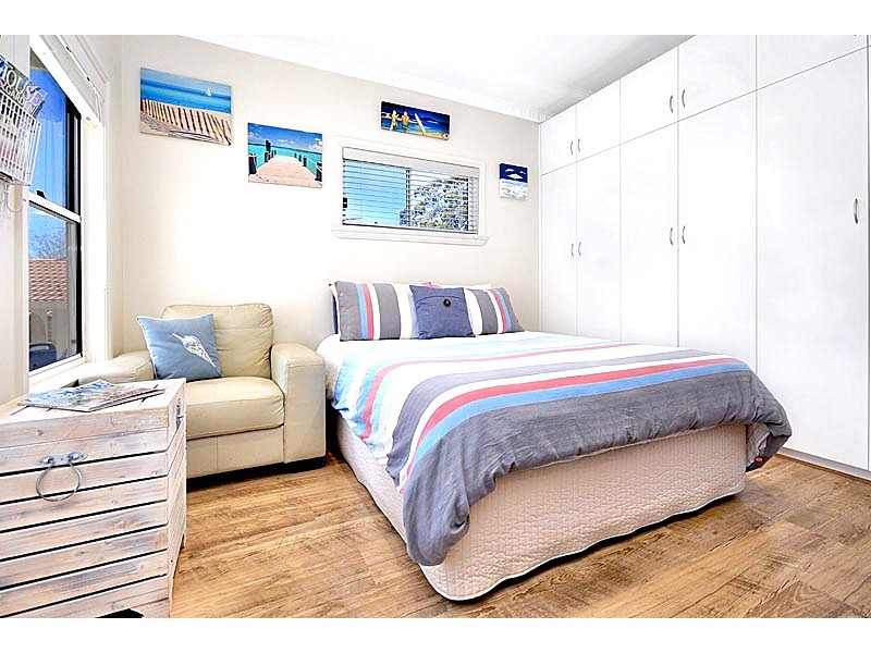 43 Lawrence Street, Peakhurst NSW 2210