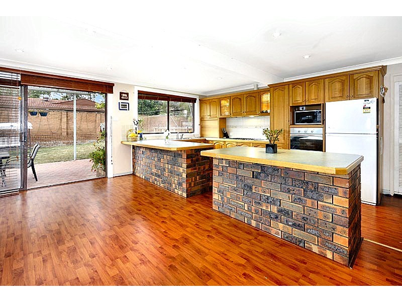 4 Ogilvy Street, Peakhurst NSW 2210