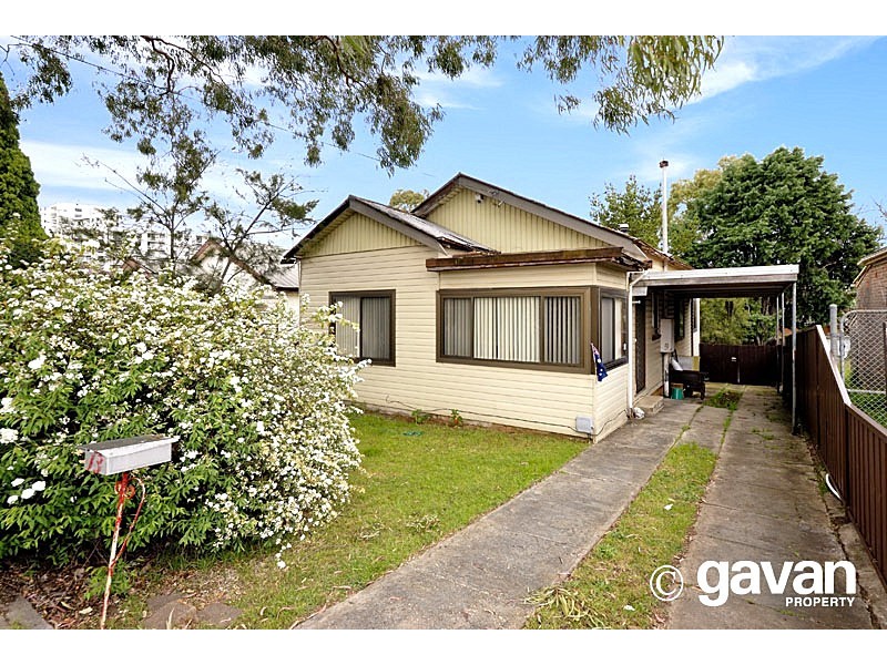 13 Bassett Street, Hurstville NSW 2220