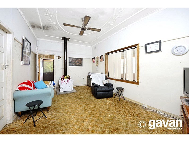 13 Bassett Street, Hurstville NSW 2220