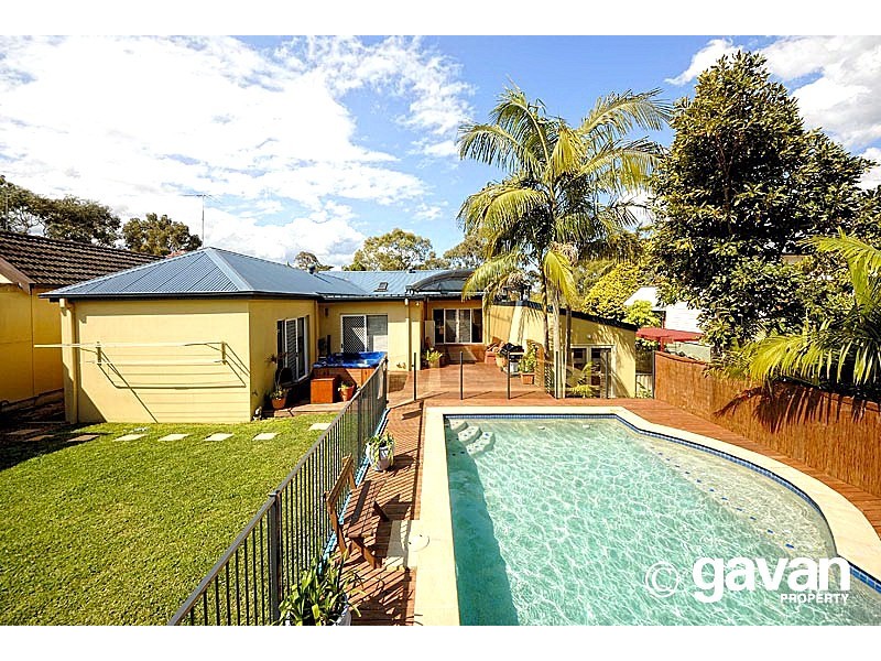 29 Kirrawee Avenue, Kirrawee NSW 2232