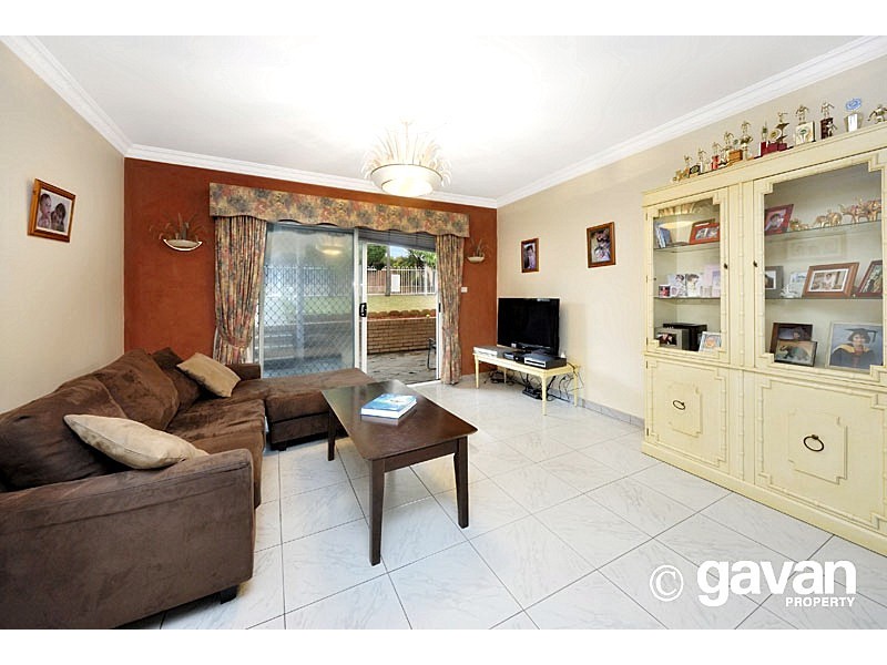 143 Laycock Rd, Hurstville Grove NSW 2220