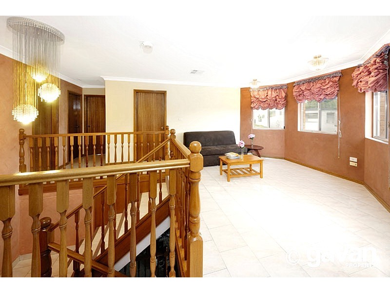 143 Laycock Rd, Hurstville Grove NSW 2220