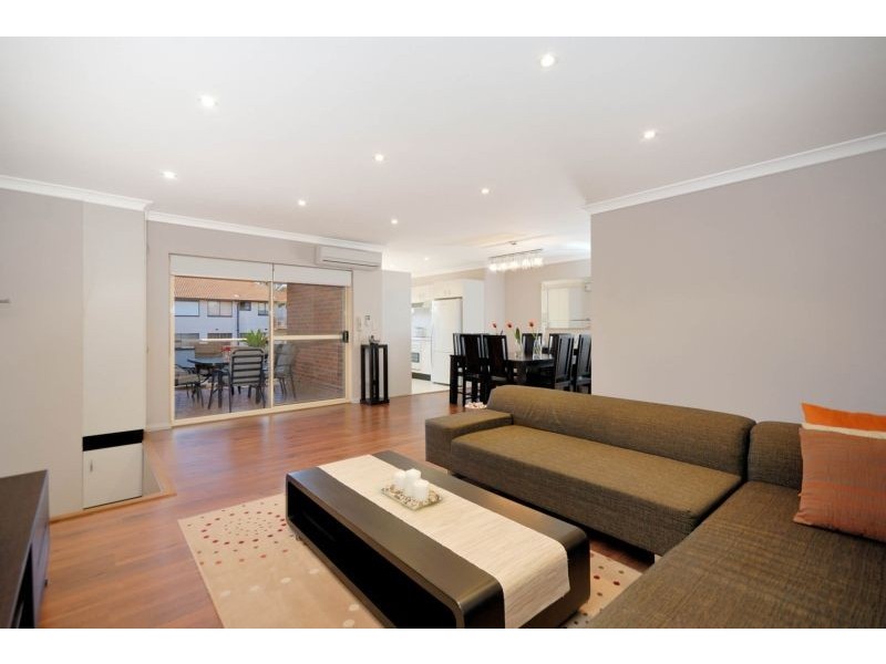 8/36-40 Oxford Street, Mortdale NSW 2223