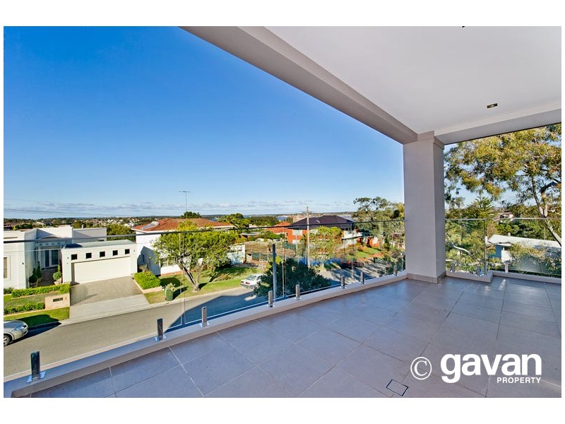 2 Marie Dodd Crescent, Blakehurst NSW 2221