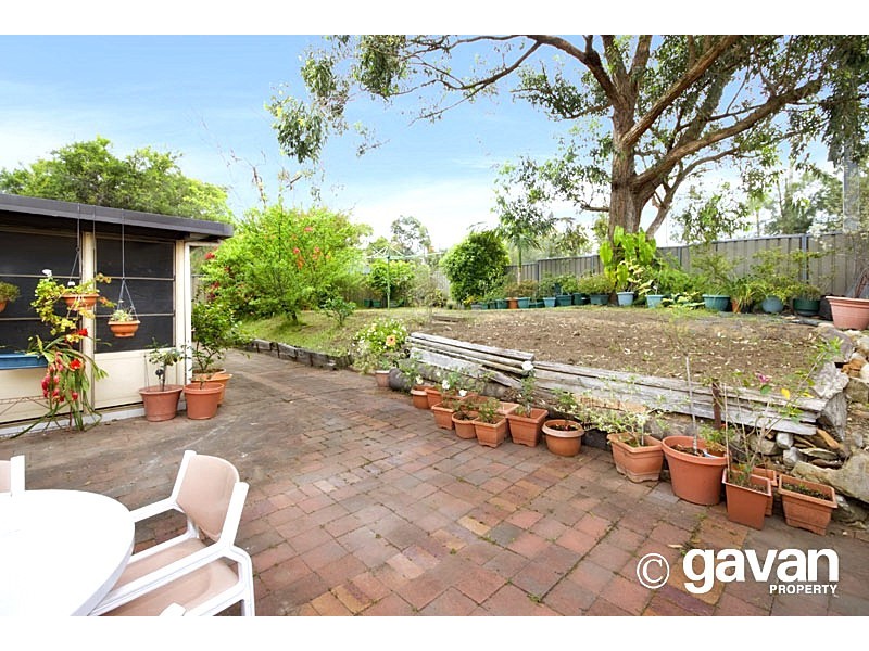 5 Shore Close, Illawong NSW 2234