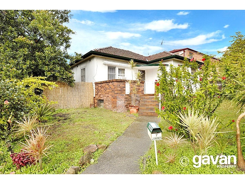 7 James Street, Blakehurst NSW 2221