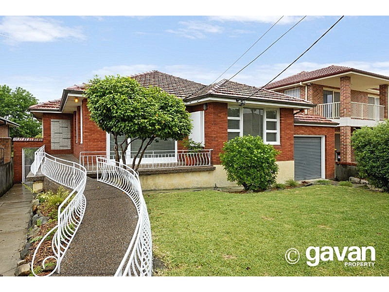 7 Bykool Ave, Kingsgrove NSW 2208