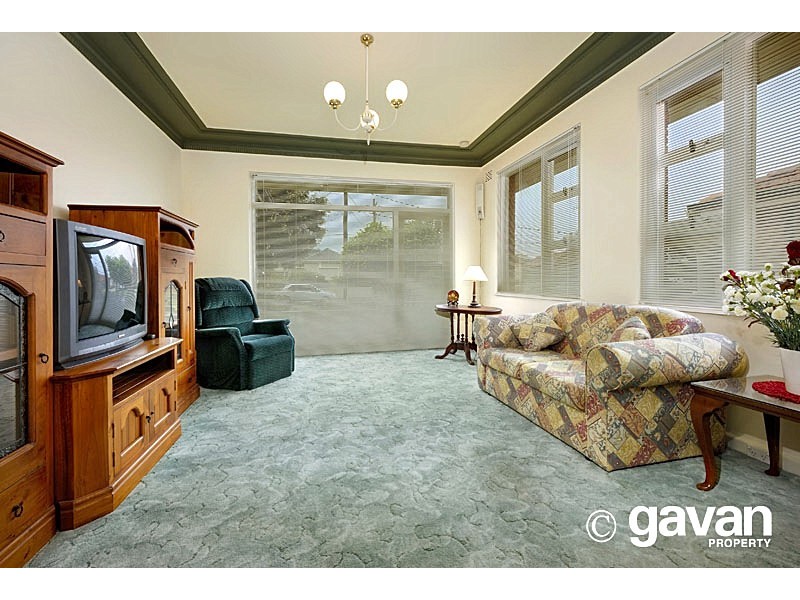 7 Bykool Ave, Kingsgrove NSW 2208