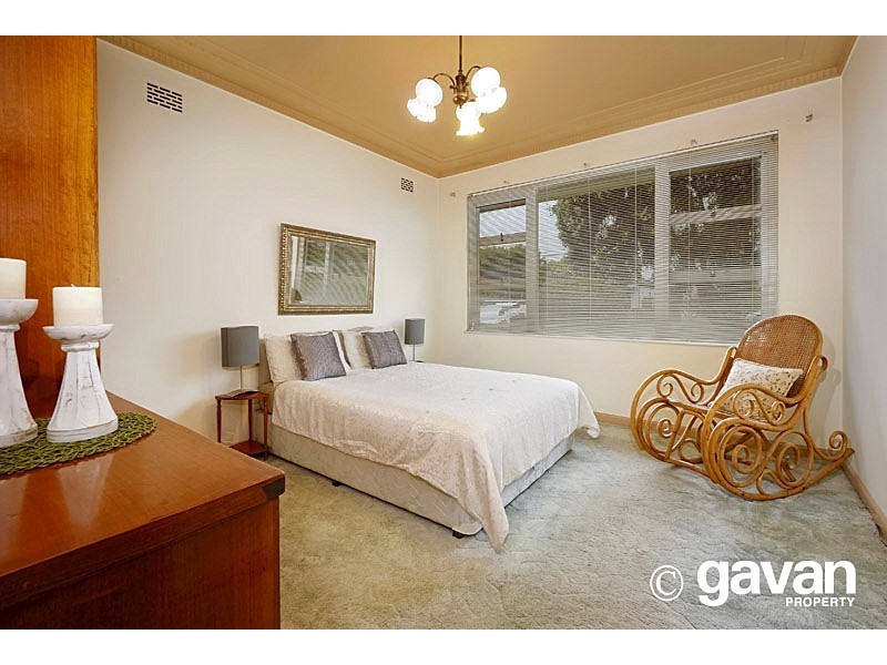 7 Bykool Ave, Kingsgrove NSW 2208