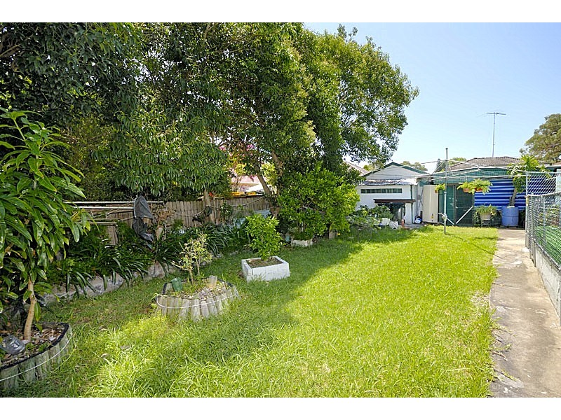 102 Hurstville Road, Hurstville Grove NSW 2220