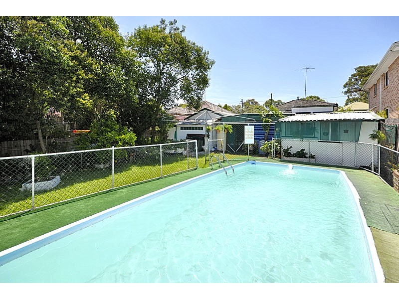 102 Hurstville Road, Hurstville Grove NSW 2220