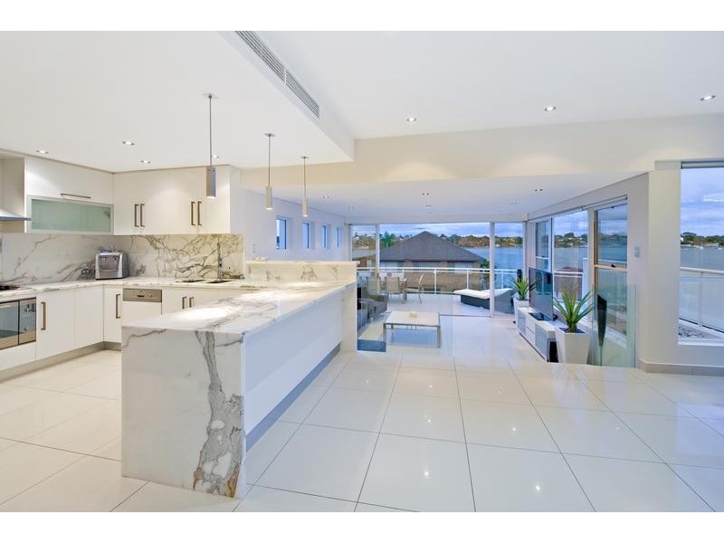 16 Carlton Crescent, Kogarah Bay NSW 2217