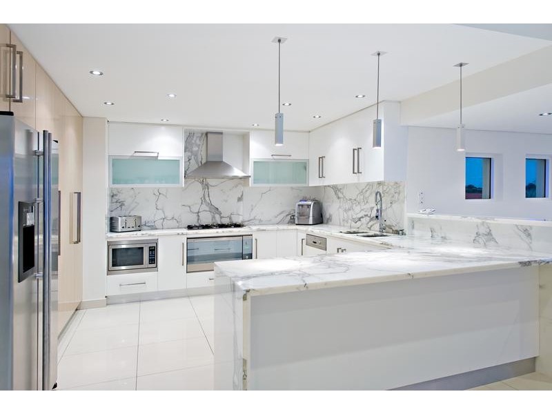 16 Carlton Crescent, Kogarah Bay NSW 2217