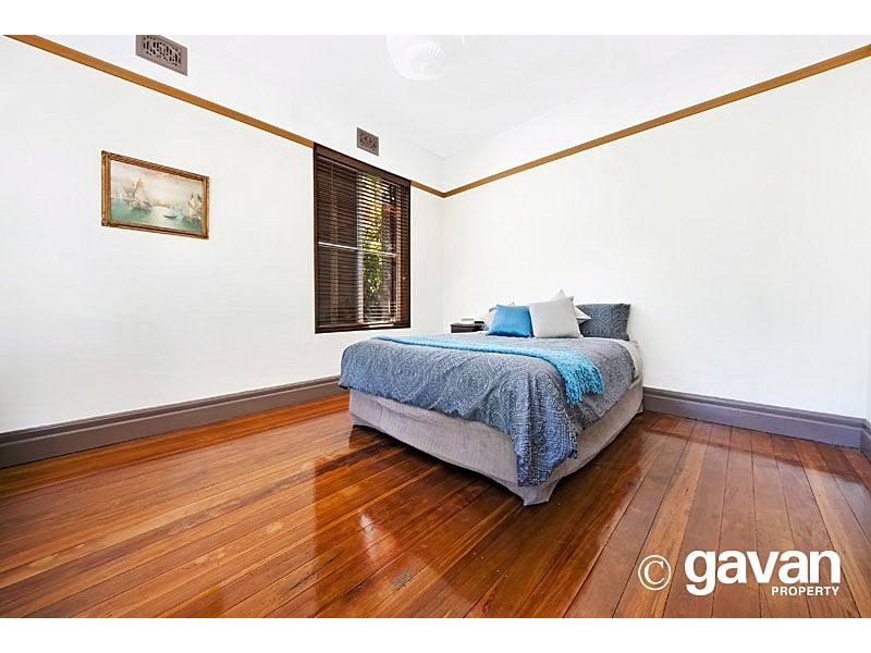 122 Payten Ave, Roselands NSW 2196