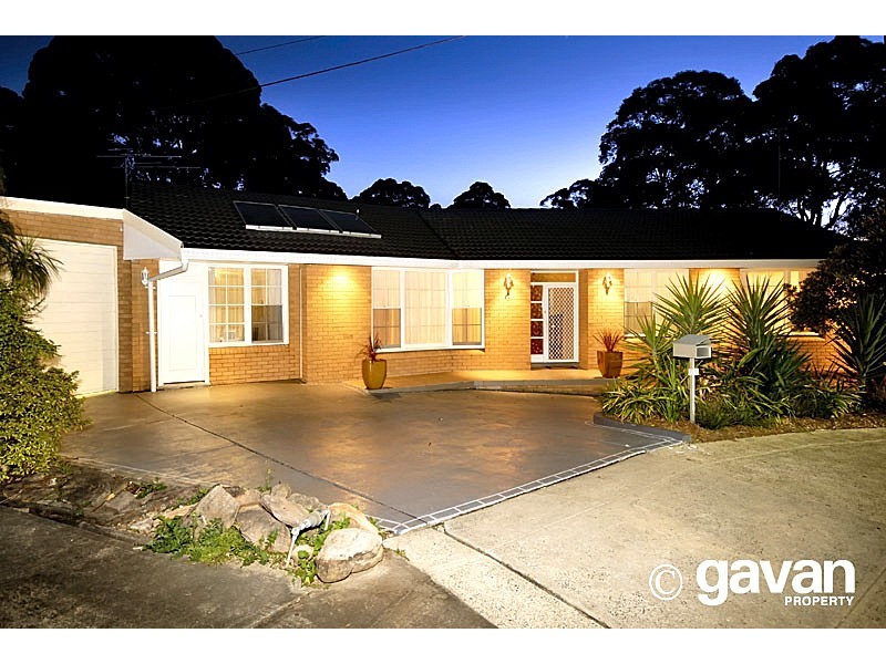 4 Simone Place, Peakhurst NSW 2210