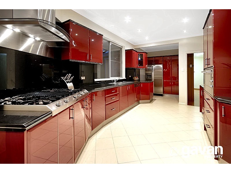 4 Simone Place, Peakhurst NSW 2210