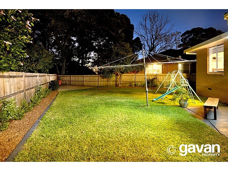 4 Simone Place, Peakhurst NSW 2210