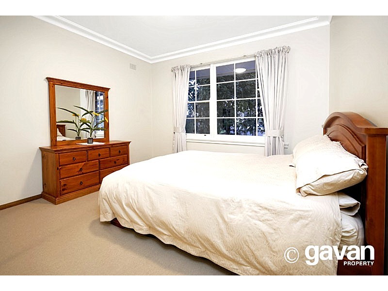 4 Simone Place, Peakhurst NSW 2210