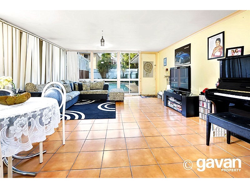 70 Boundary Rd, Mortdale NSW 2223