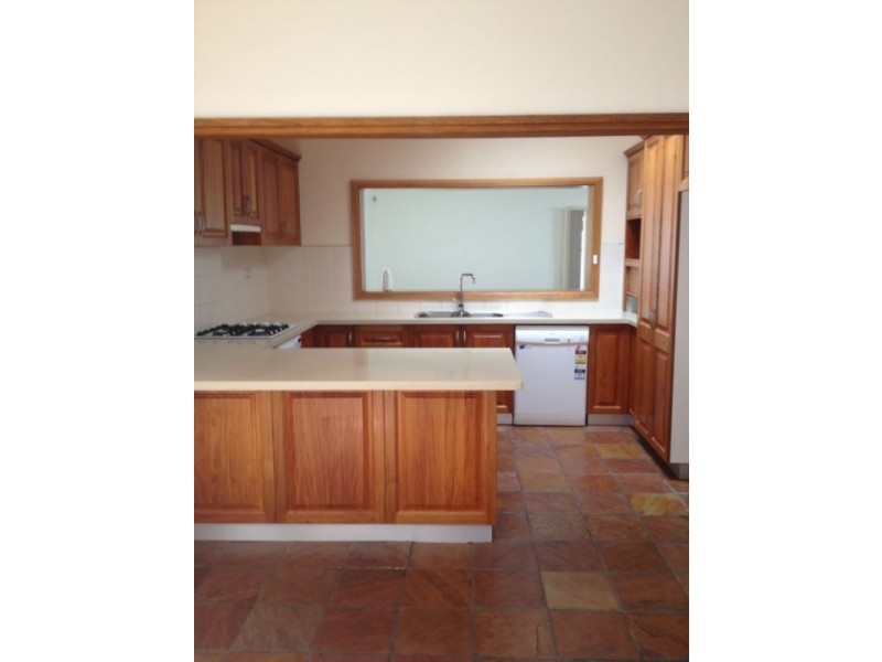 190 Connells Point Road, Connells Point NSW 2221