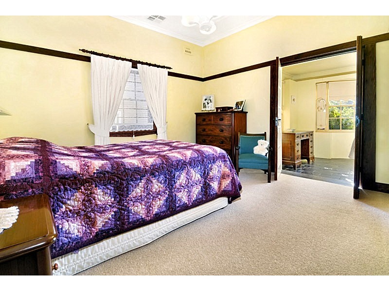 35 Neirbo Ave, Hurstville NSW 2220