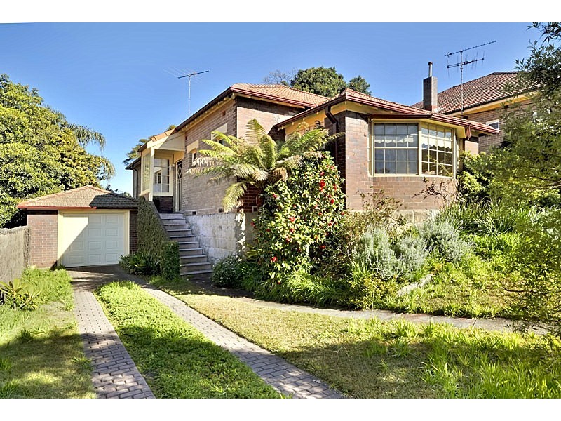 35 Neirbo Ave, Hurstville NSW 2220