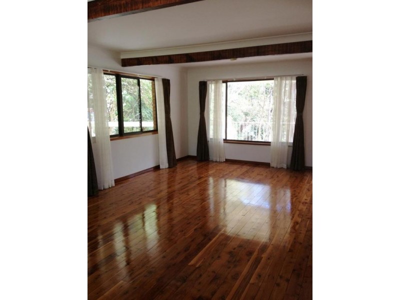 3 Fir Place, Lugarno NSW 2210