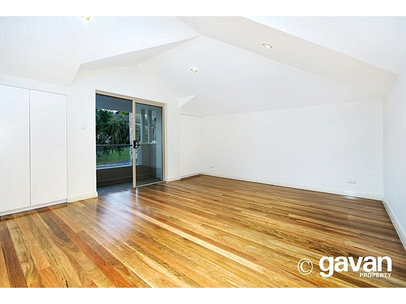 11 Myrtle Street, Oatley NSW 2223