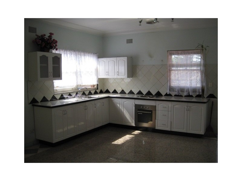 1002r King Georges Road, Blakehurst NSW 2221