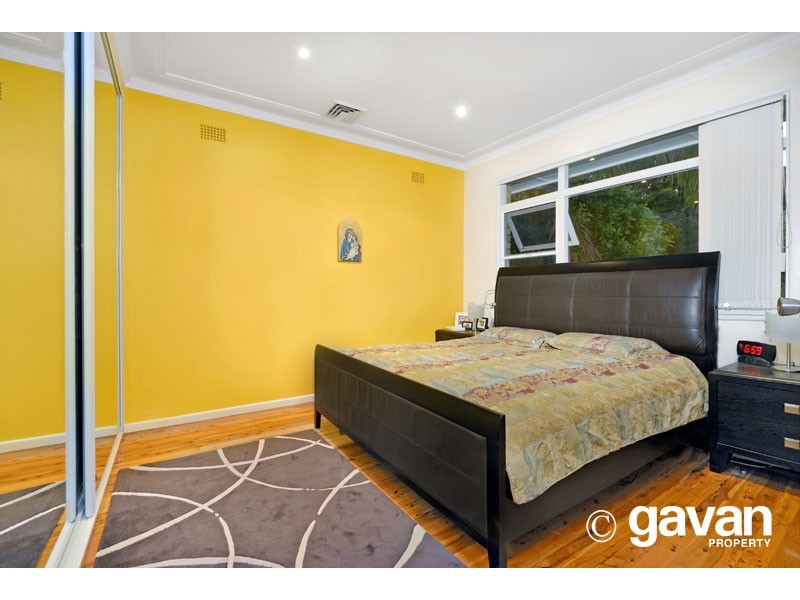 12 Ballanda Avenue, Lugarno NSW 2210