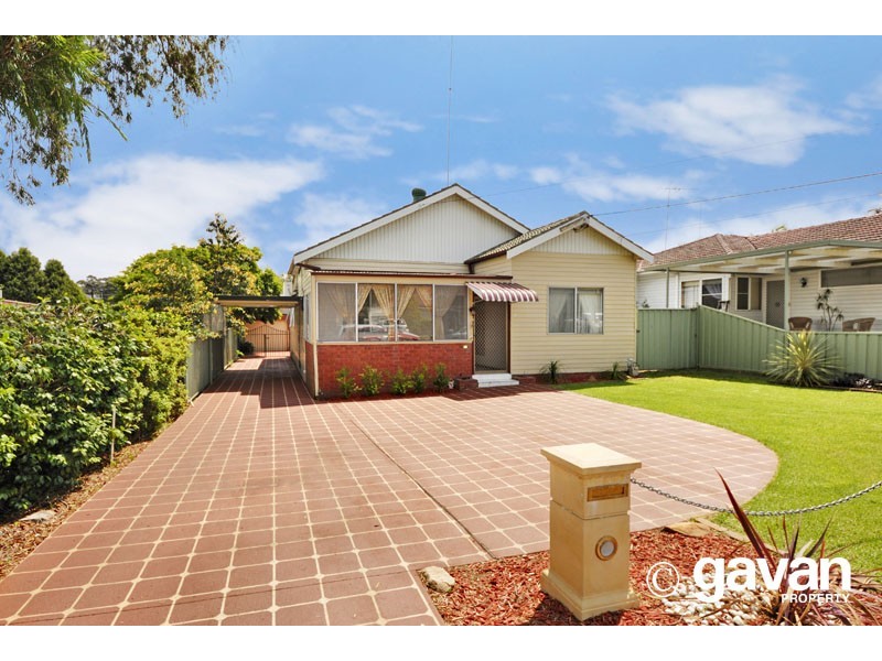 13 Heath Road, Blakehurst NSW 2221