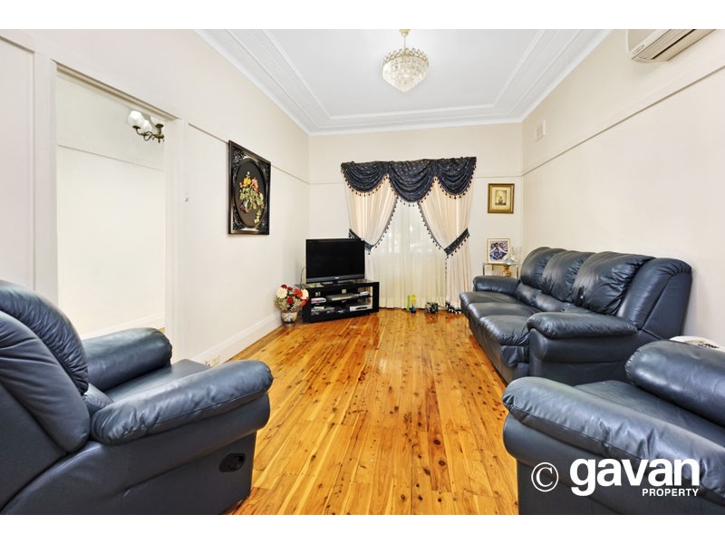 13 Heath Road, Blakehurst NSW 2221