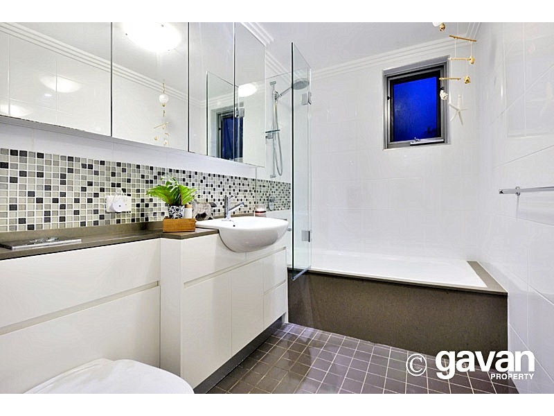 2/33 Martin Place, Mortdale NSW 2223