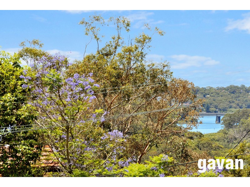 11 Booyong Avenue, Lugarno NSW 2210